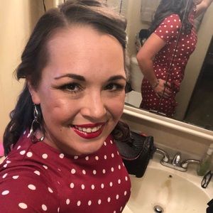 Meet your Posher, Lacey